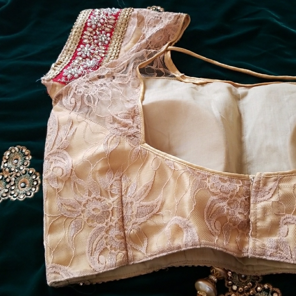 Saree with blouse, Diwali, wedding wear - Picture 5 of 8